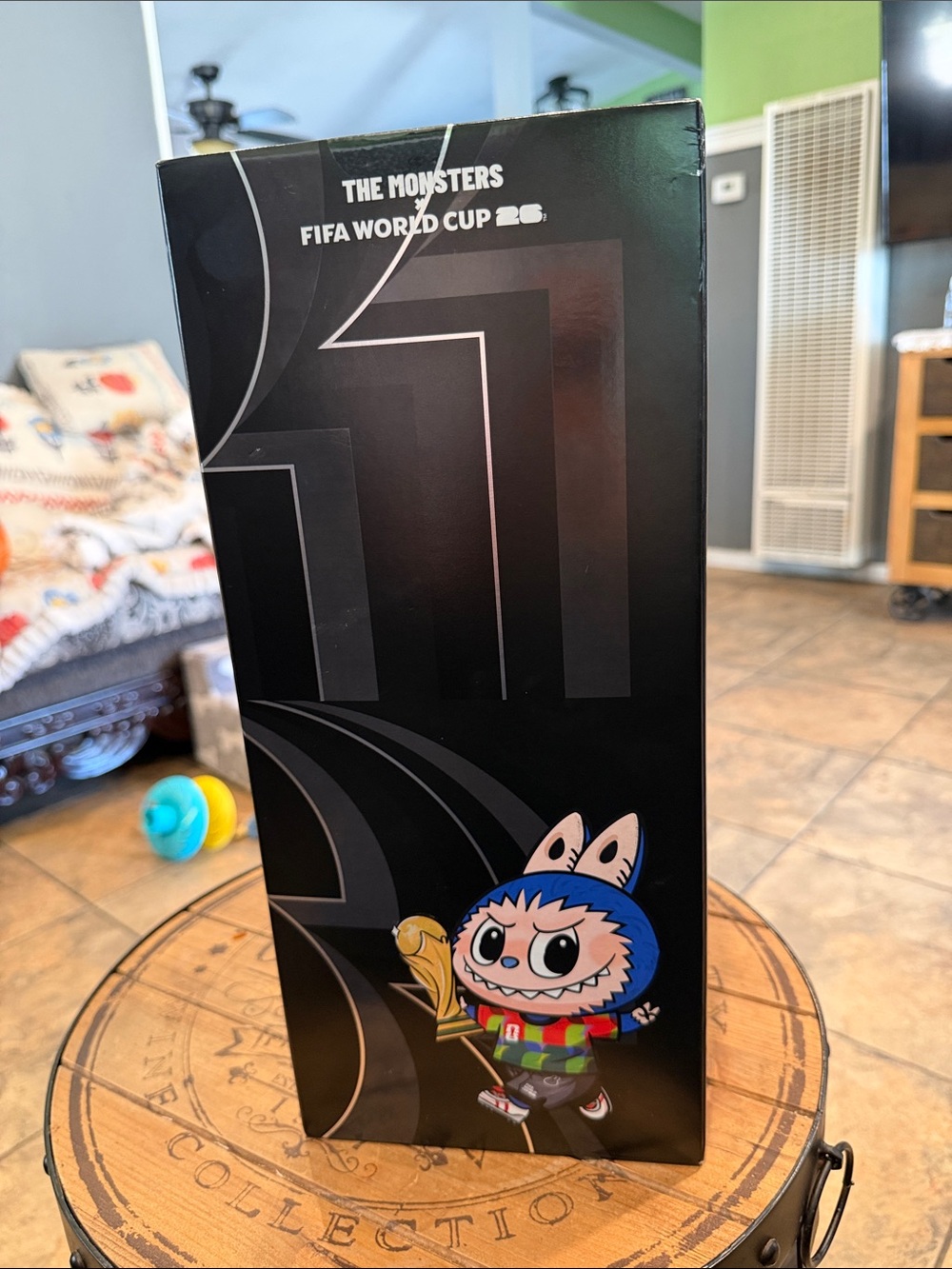 POP MART The Monsters "Catch The Win" Blue Plush Doll - FIFA World Cup Edition - Picture 4 of 6
